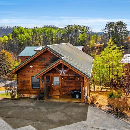 Starry Mountain View- Hot Tub - Pool Table - Prime Location Villa